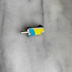Julien Solomita popsicle pin